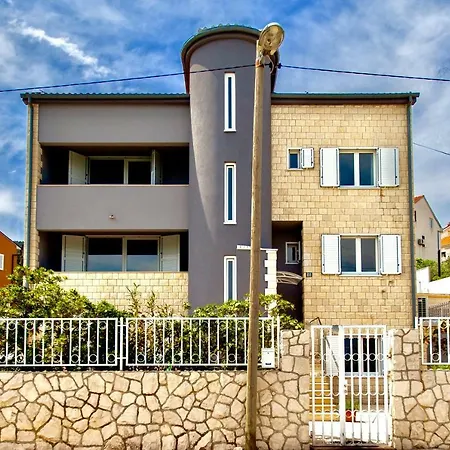 Amica Apartment