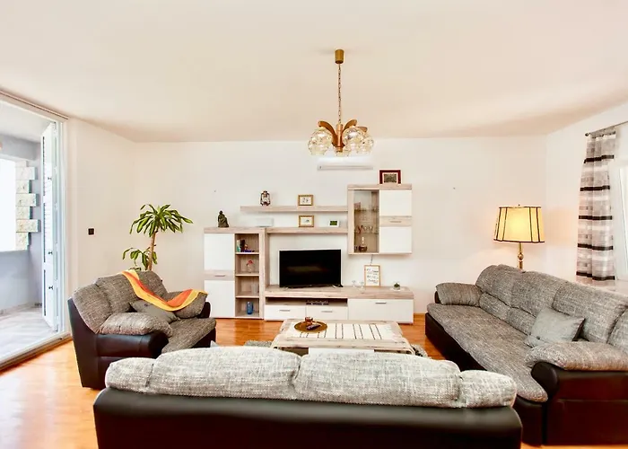 Amica Διαμέρισμα *