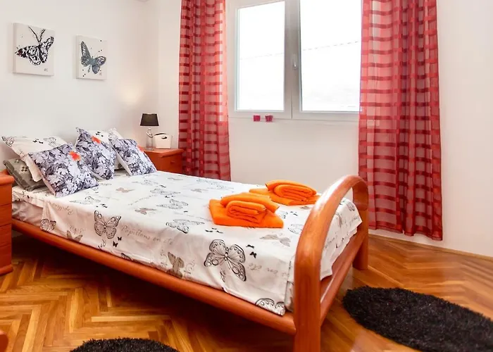 Amica Τρογκίρ